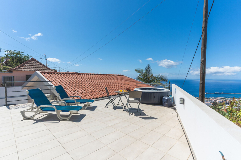 Room 2, Casa dos Vinhos by Atlantic Holiday, Funchal