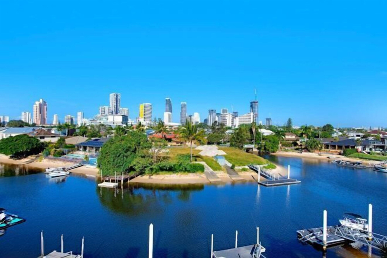 Others 2, Luxico Wanderlust (Heated Pool), Gold Coast