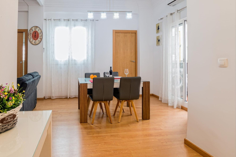 Room 3, Comfortable Apartment Next to the Marina de Valenc, Valencia