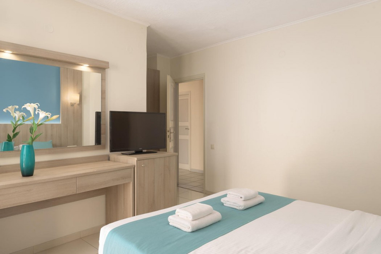 Bedroom 4, Central Hersonissos Hotel, Crete