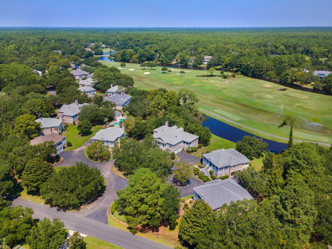 Golf 3, Happy Home Away From Home 3 Bedroom Villa by Peace Vacations, Georgetown