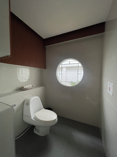 Bathroom 4, Baan Kao Hua Jook, Ko Samui