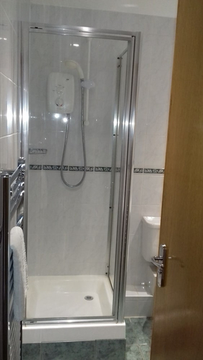 Bathroom 3, Macdonald Plas Talgarth Resort, Gwynedd