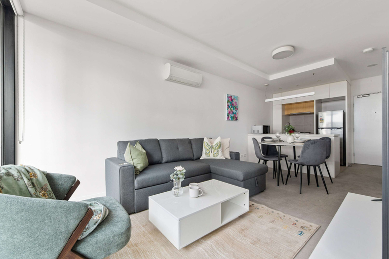 Interior 4, Modern 2BR Apt by the Yarra River, Melbourne