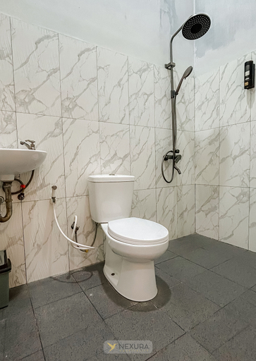 Bathroom 5, Grand House Nexura Collection, Wonosobo