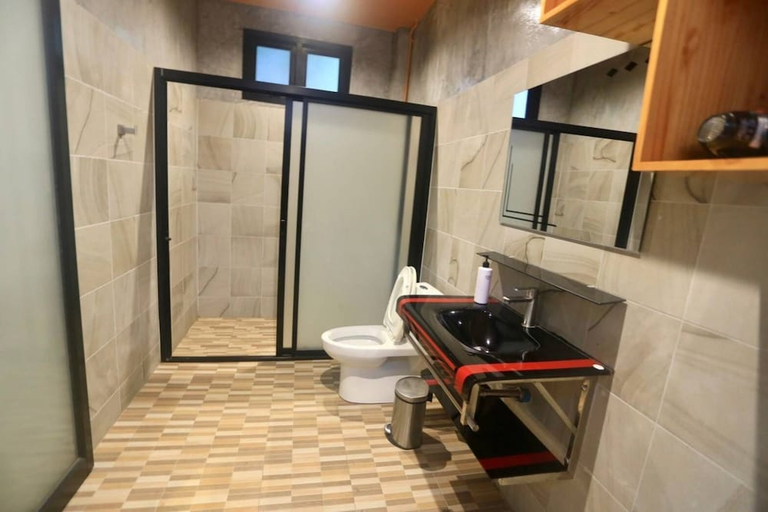 Bathroom, Plainam Resort  Phrom Khiri, Phrommakhiri