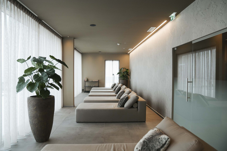 Spa, Exclusive Penthouse on the Golf Course, Kitzbühel