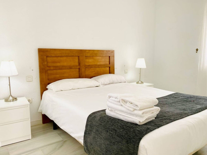 Room 3, Duplex 3 Bedroom Top Floor F-3, Málaga