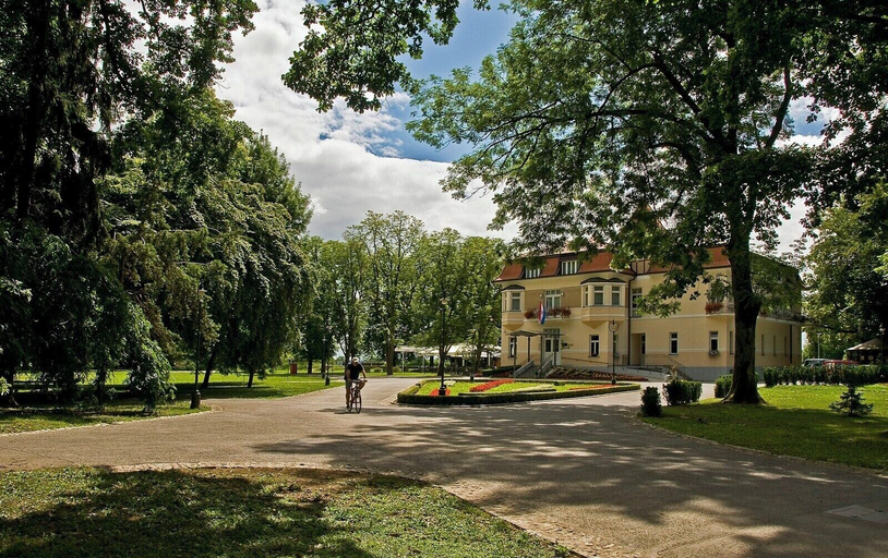 Exterior & Views 2, Hotel Korana Srakovcic, Karlovac