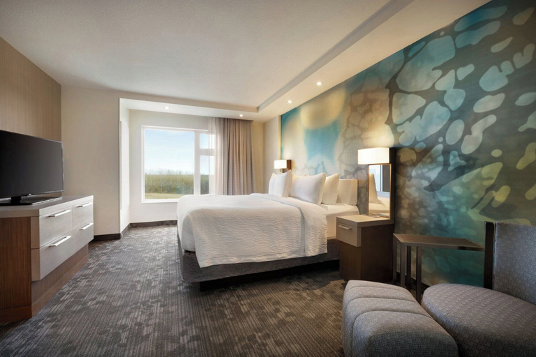 Bedroom 2, Hotel Dene & Conference Centre, Division No. 12