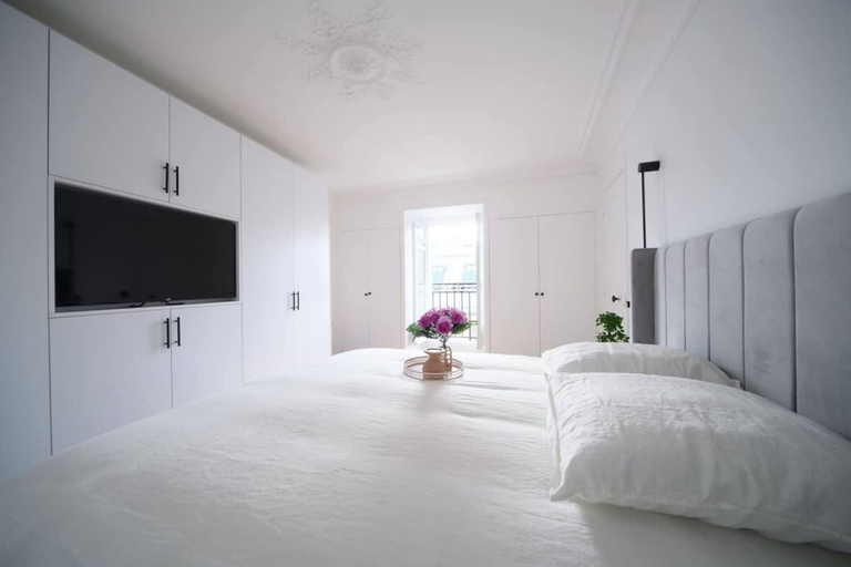 Others 5, Superb Apt-passy-mobility Lease, Paris