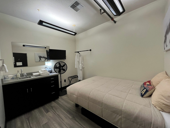 Bedroom 3, The Outpost, Gallatin