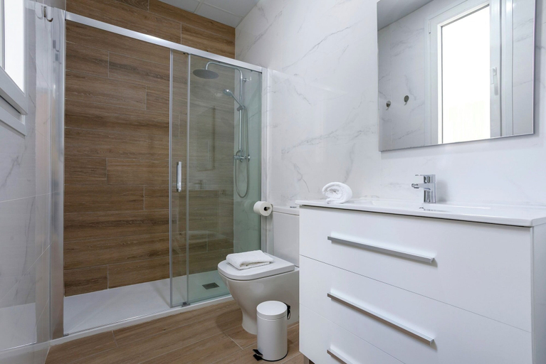 Bathroom 2, Genteel Home Patrocinio Cádiz, Cádiz