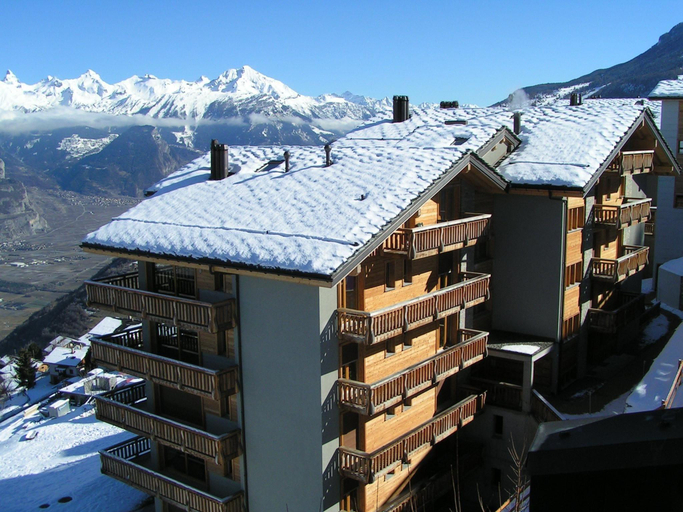 3, Cosy apartment with balcony, Sion