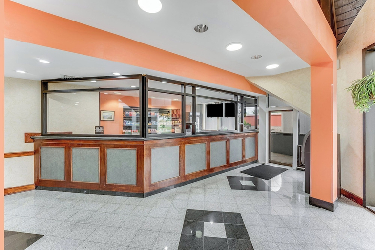 Public Area 2, Red Carpet Inn & Suites Philadelphia NorthEast, Philadelphia