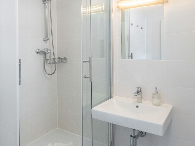 Bathroom 5, Ron´s Guesthouse, Oberallgäu