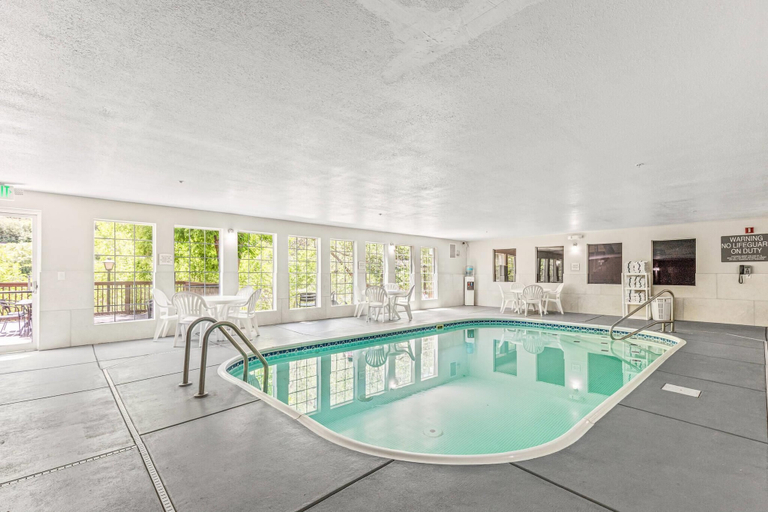 Sport & Beauty 4, Quality Inn & Suites On the River, Garfield