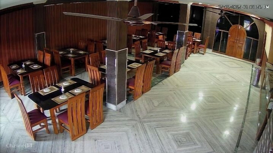 Restaurant, DIAMOND BLUE RESIDENCY, Barddhaman