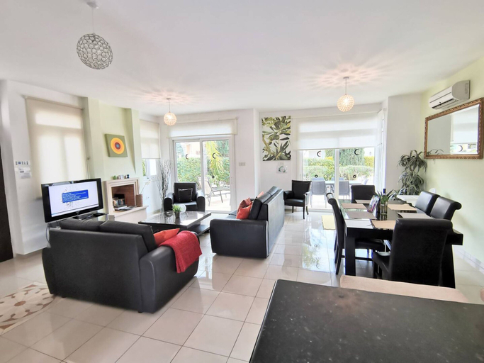 Room 2, Artemis Villa in Protaras 100m From the Sea