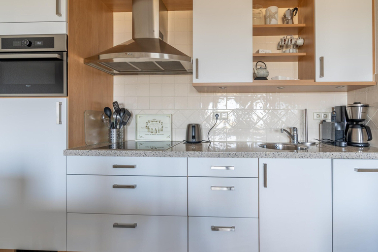Private kitchen 2, 2 Person Apartment With sea View, Texel