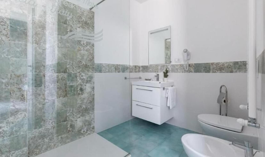 Bathroom 3, Sapore Di Mare 2, Latina