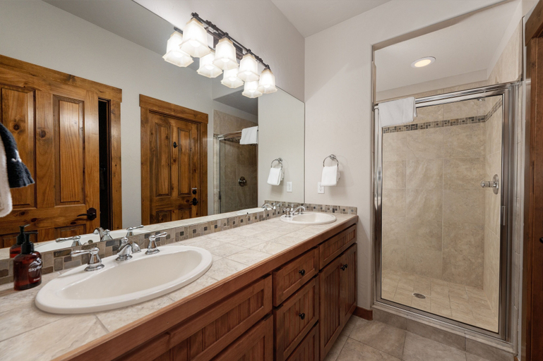 Bathroom 4, Bear Trail 3 Bedroom Townhouse by RedAwning, Grand