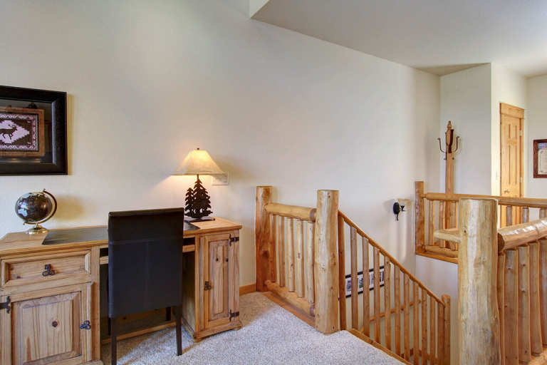 Interior 3, Nisa Mountain 36 2 Bedroom Condo by RedAwning, Larimer