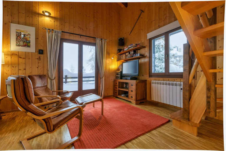 Room 5, Chalet Les Jeunes - 8 Pax Swiss Ski Chalet, Martigny