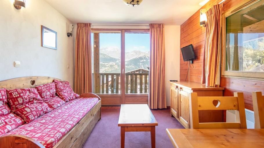 Living room 2, Cosy apartment in the mountains in Valfrejus, Savoie