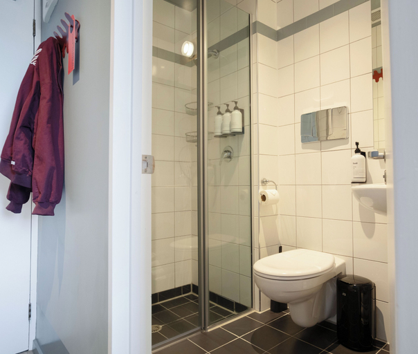 Bathroom 4, Drifter Christchurch, Christchurch