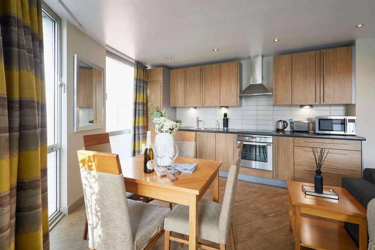 Room 2, Host Stay 207 Hatton Garden, Sefton