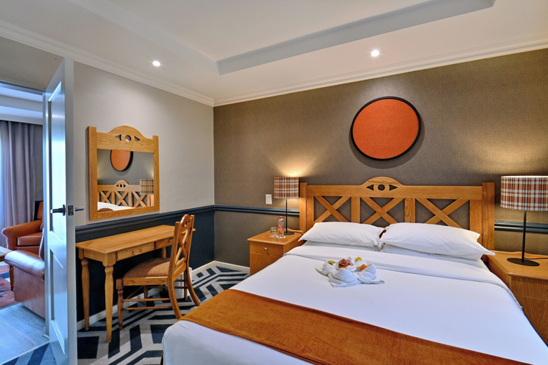 Bedroom 4, Courtyard Hotel Rosebank, City of Johannesburg