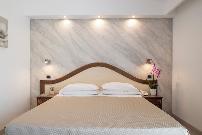 Bedroom 2, Nicoletta Hotel, Ogliastra