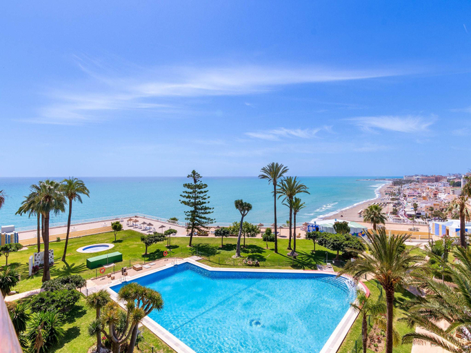 Sport & Beauty, Sea-view apartment near La Carihuela, Málaga