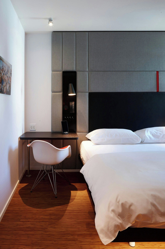 Bedroom 2, citizenM San Francisco Union Square, San Francisco