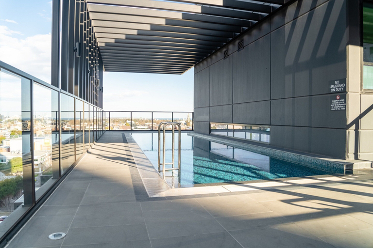Pool, Stylish Southbank 1-bedroom With Pool and Gym, Melbourne
