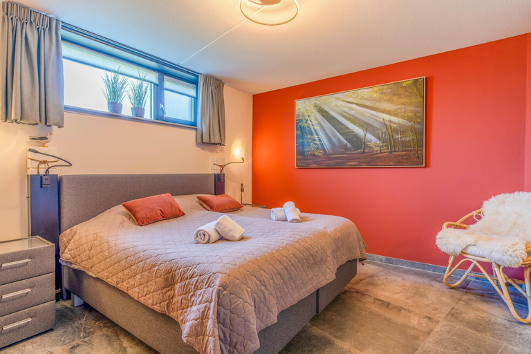 Room 3, Modern, Luxurious and Sustainable Nature Villa, Texel
