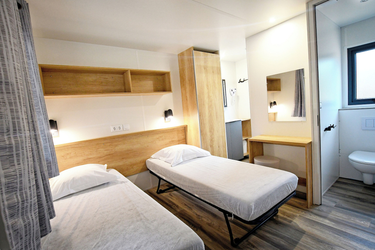 Bedroom 3, Camping Bella Vista, Haute-Corse