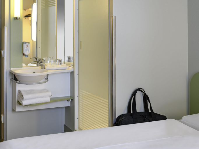 Bathroom 5, Ibis Budget Muenchen City Olympiapark, München