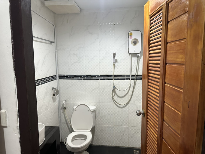 Bathroom 3, Bangsit guesthouse, Mueang Krabi