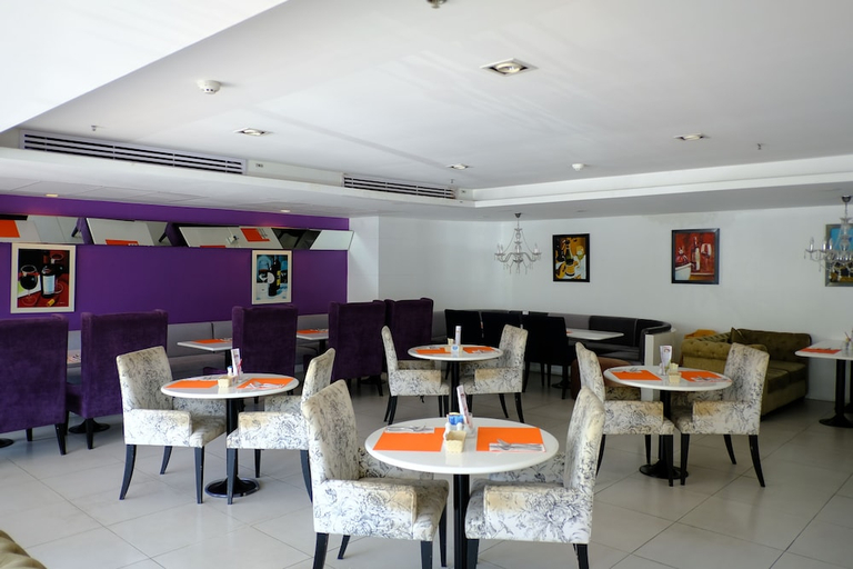 Food & Drinks 5, Nova Suites, Pattaya