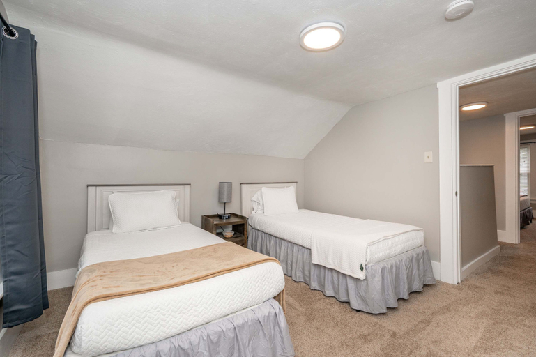Room 3, The Gathering House Home for 6, Hamilton