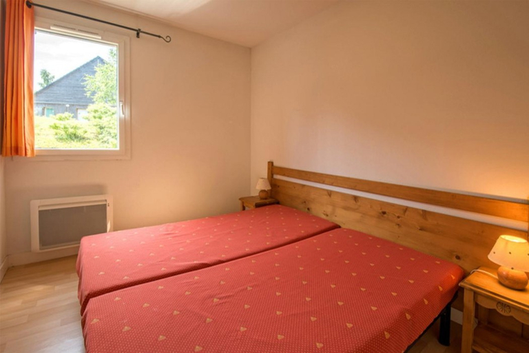 Bedroom 2, Residence Vacanceole Le Domaine Du Bosquet, Corrèze