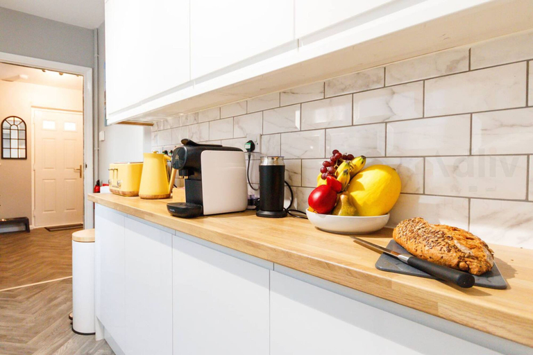 Room 5, Coastal Home Away From Home by Adliv, Kent