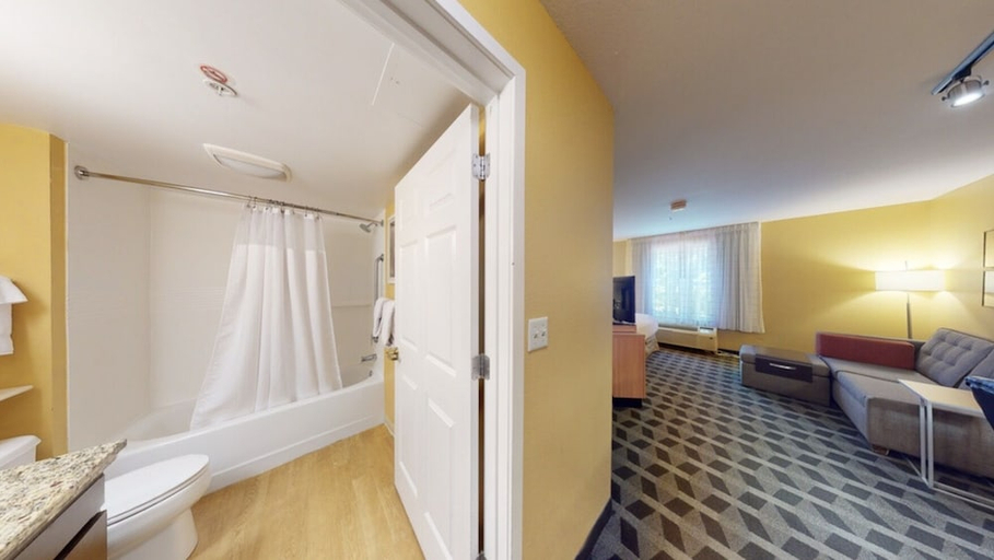 Bedroom 2, Residences at International Place, Middlesex