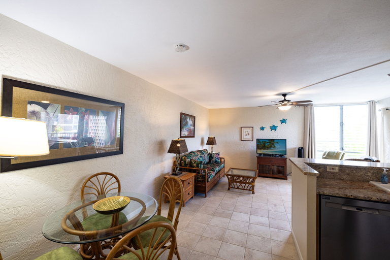 Interior 3, Alii Villas #124 1 Bedroom Condo, Hawaii