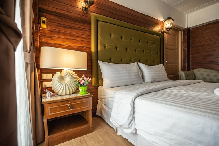 Bedroom 2, At 42 Residence, Bang Plad