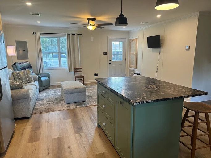 Private kitchen 4, Friendly Home Near Downtown UL - Fenced Yard, Lafayette
