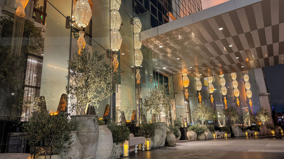 Exterior & Views 2, Sofitel Los Angeles at Beverly Hills, Los Angeles