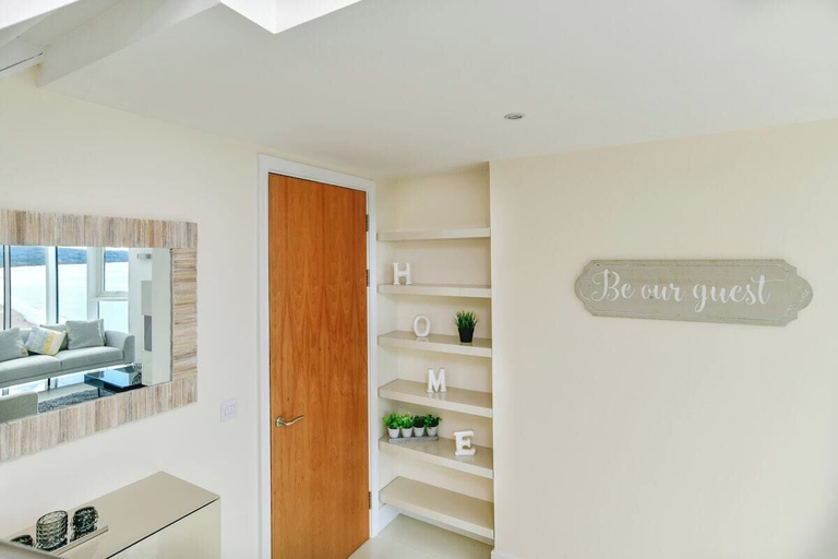 Exterior 4, Impressive Beach View Duplex Penthouse, Swansea